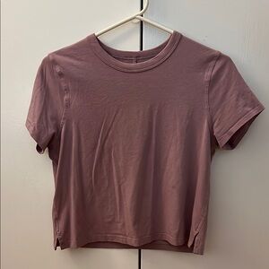 lululemon athletica Mauve Short Sleeve Tee